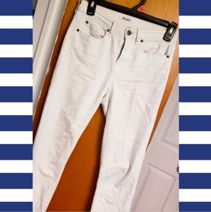 White Cropped Jeans